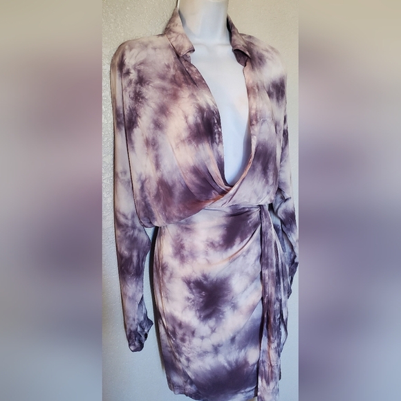 Young Fabulous & Broke Lavender Long Sleeve Plunge Tie-Dye Shirt Wrap Dress - Picture 4 of 10